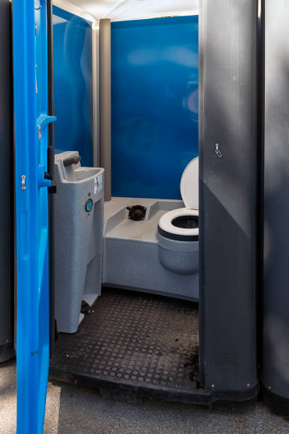 Portable Toilet Options We Offer in Waldport, OR